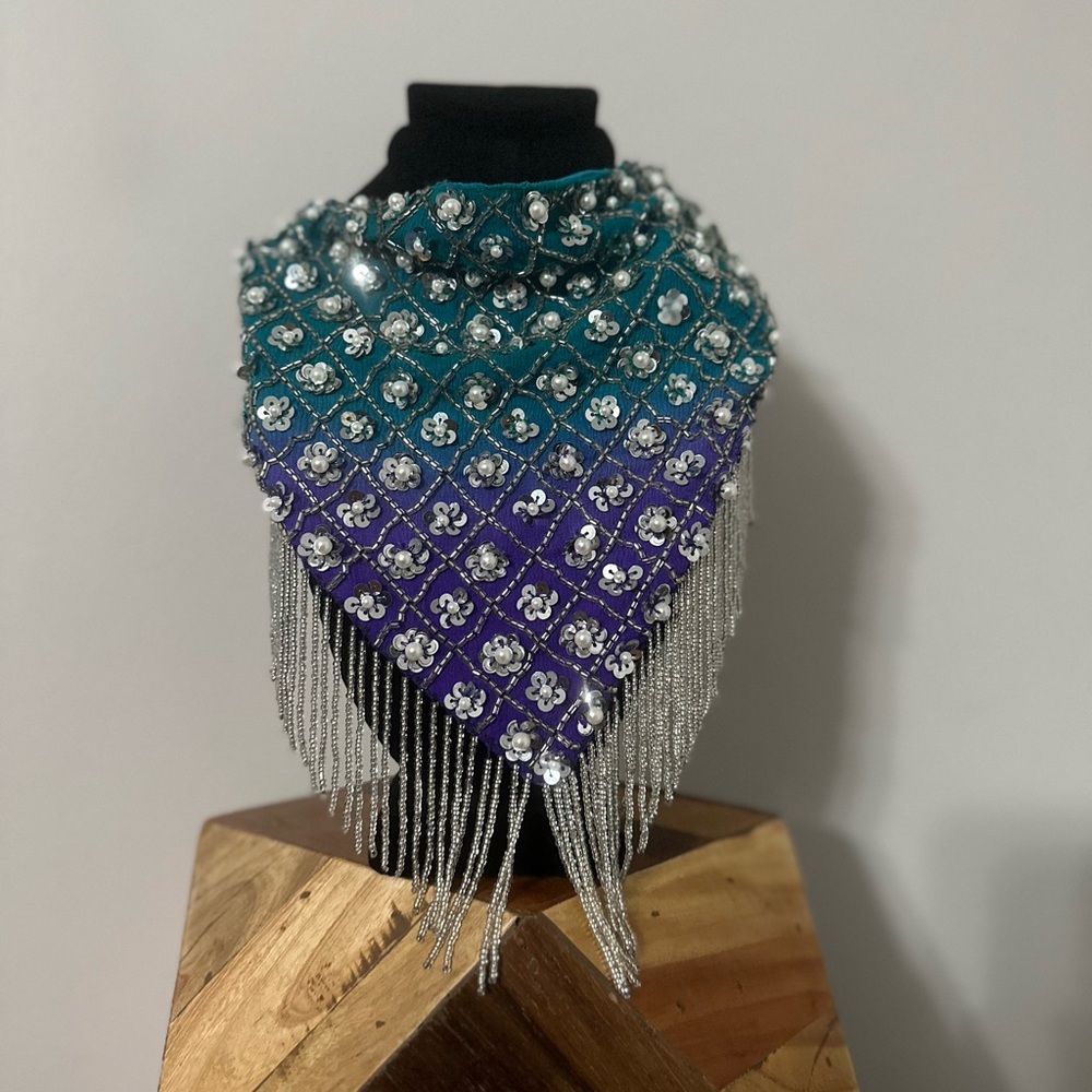 Gorgeous Roarke New York Women Beaded Bib Collar Scarf Necklace Statement Piece